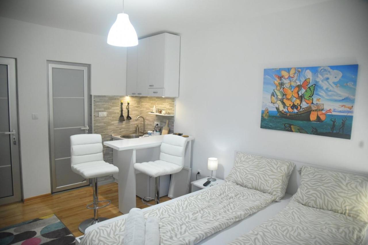 Dekart 2 Apartment Nis Exterior foto